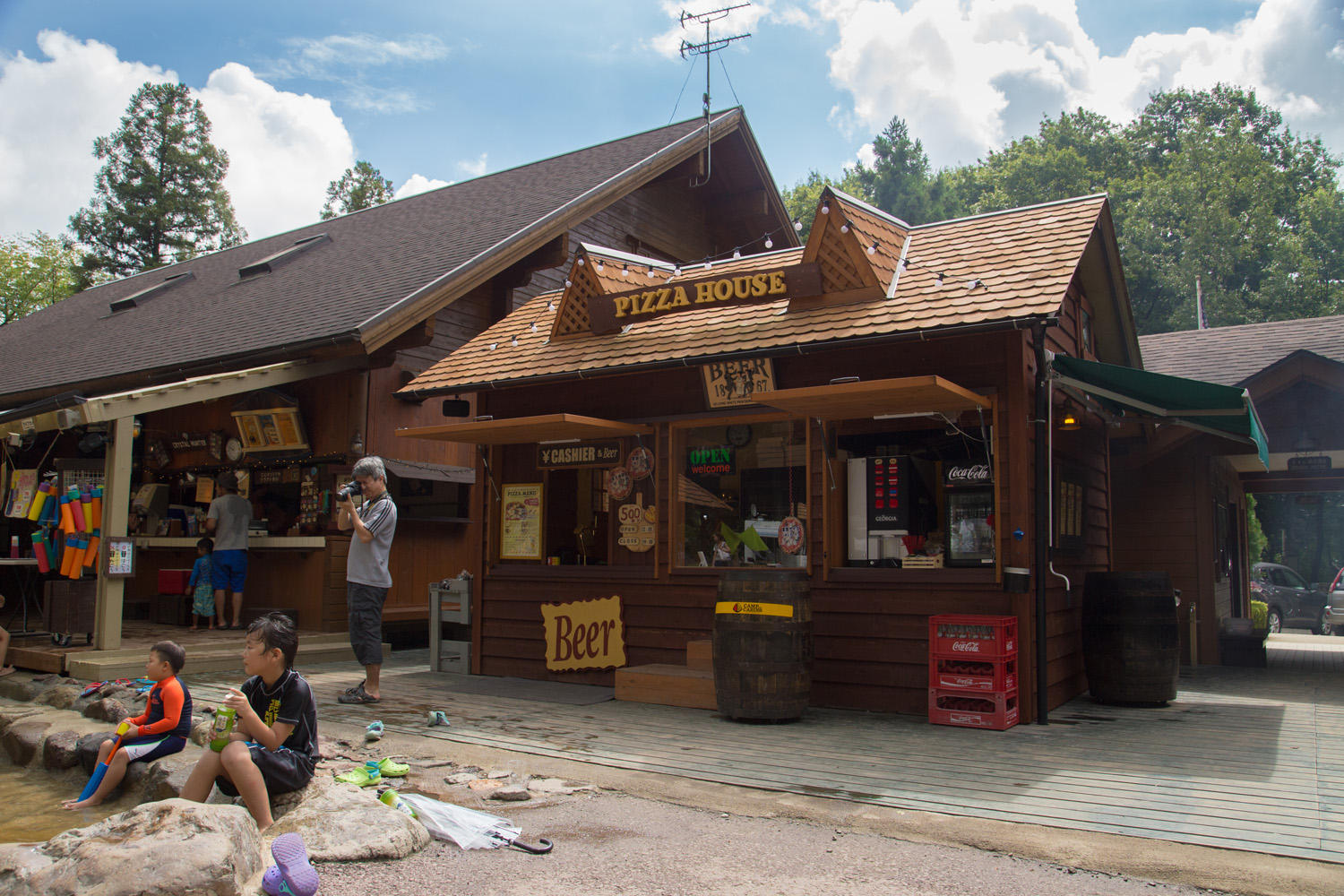 PIZZA HOUSE