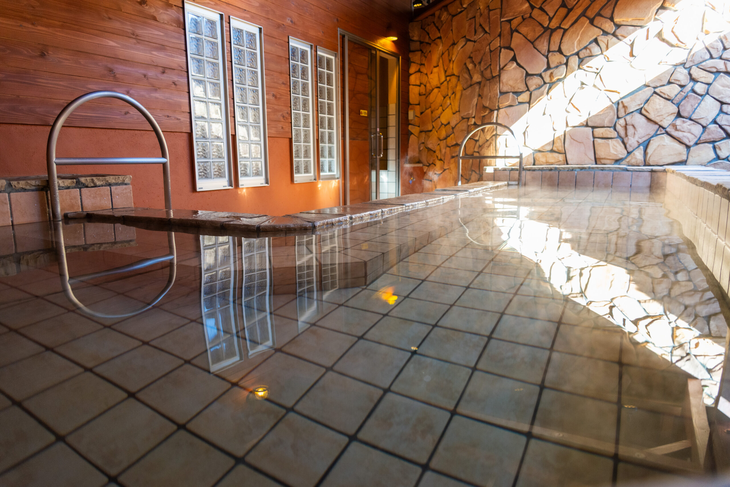 無料のお風呂｜場内施設一覧｜キャンプ・アンド・キャビンズ山中湖(山梨県)