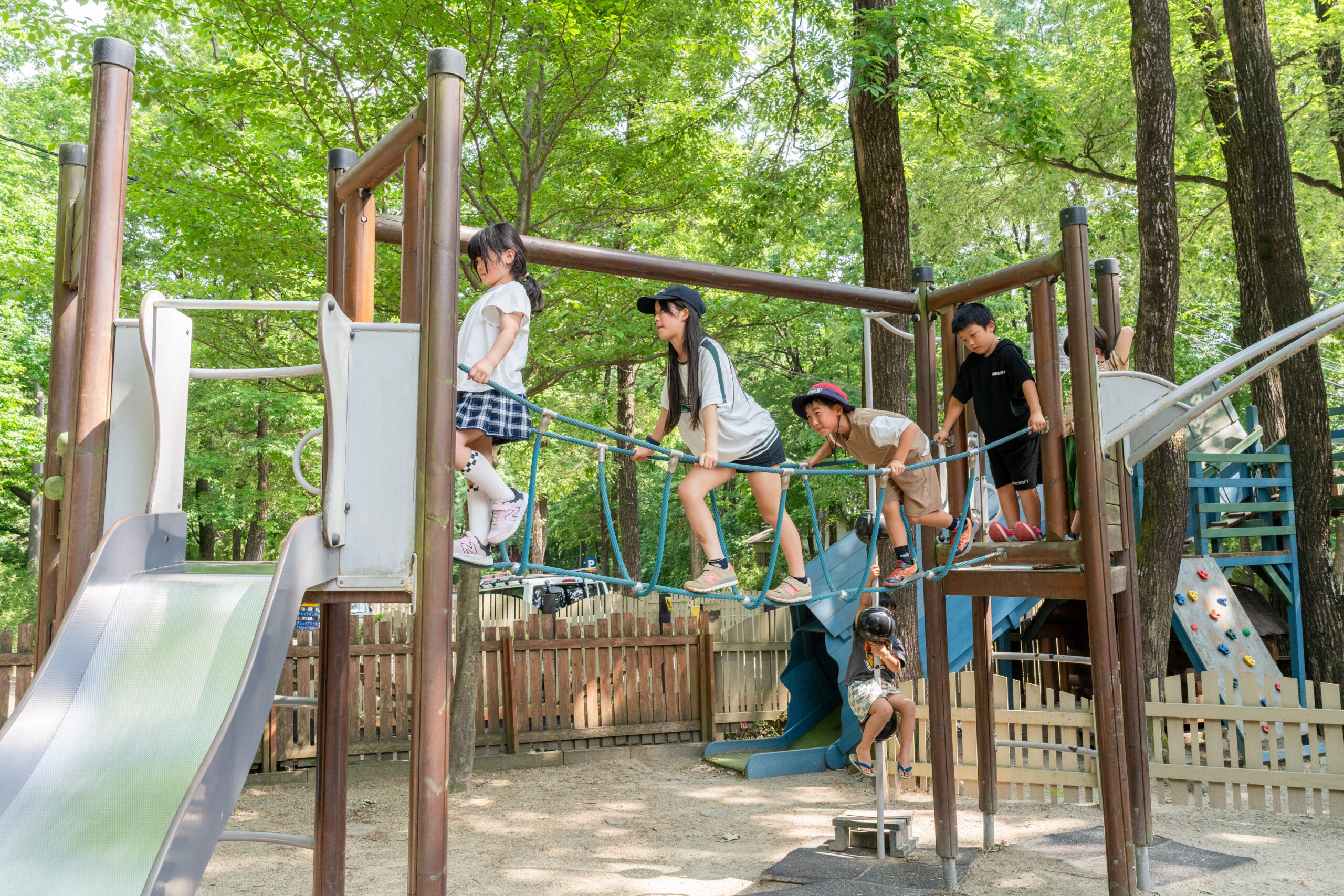 KIDS PLAY GARDEN
