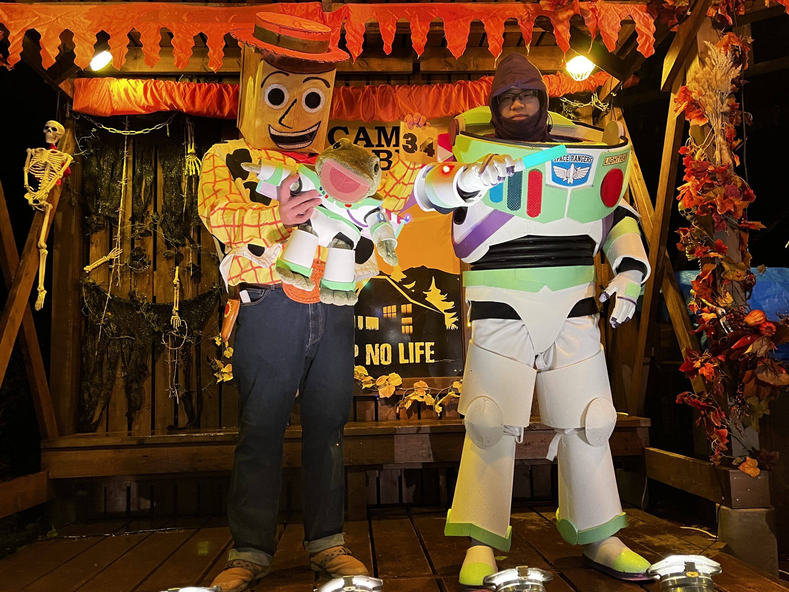 無限のかなたへ　さあ行くぞ　ウッディもつれてきた！