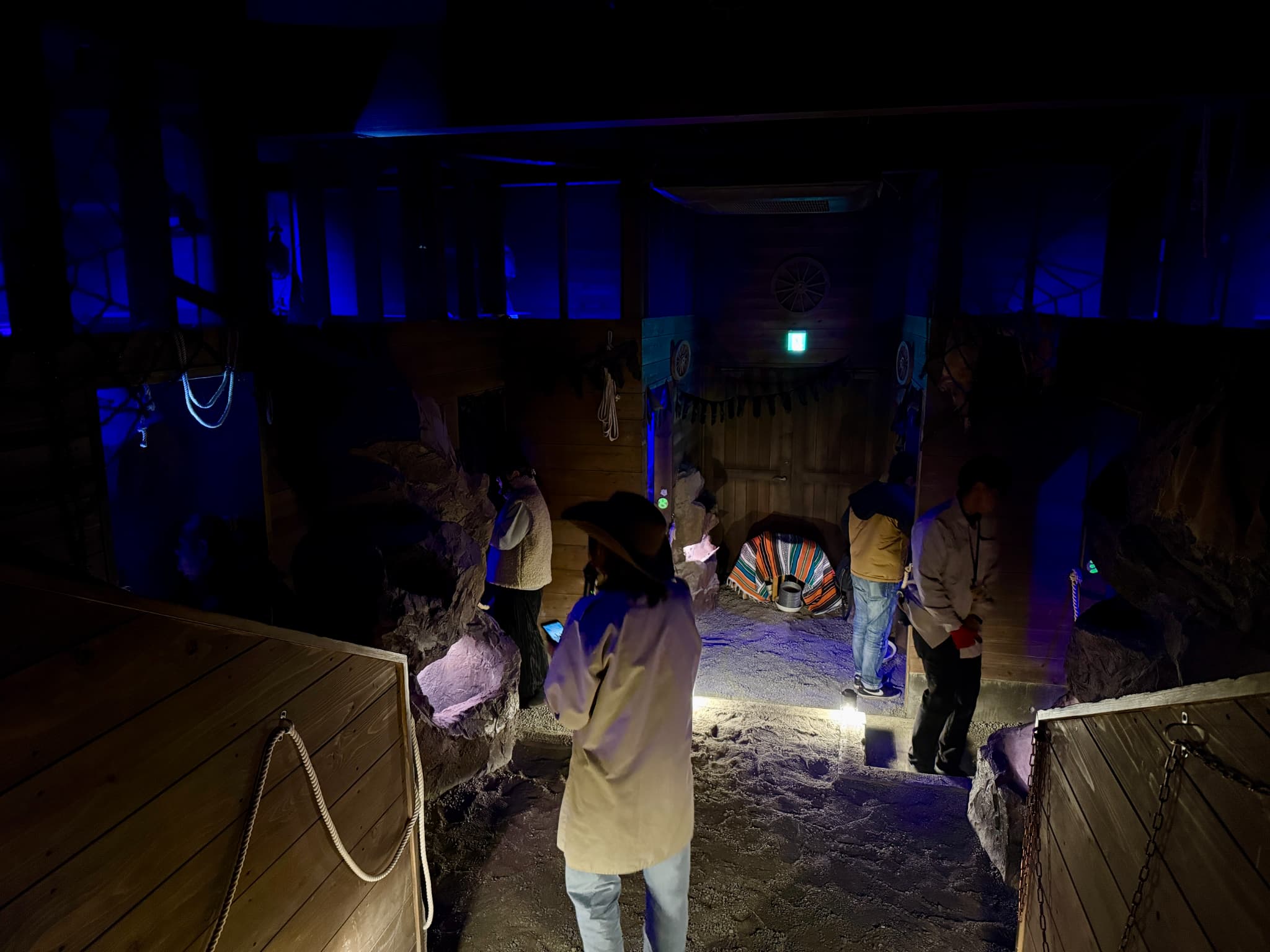 夜のクリスタルハンターは怖い？ナイトクリスタルハンター開催中！